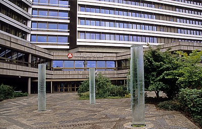 Regensburger Str. 104: Zentrale der Bundesagentur für Arbeit - Nürnberg