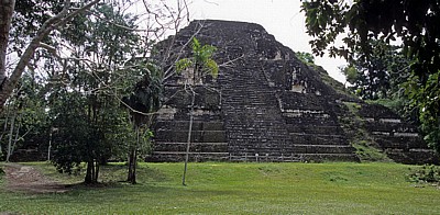 Mundo Perdido (Verlorene Welt): Große Pyramide - Tikal