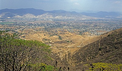 Blick auf Oaxaca - Monte Albán