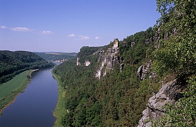 Blick zur Elbe mit dem Wartturm - Sächsische Schweiz