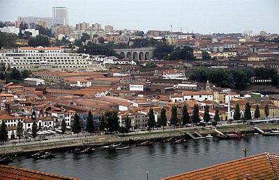 Sé do Porto (Kathedrale): Blick auf Vila Nova de Gaia - Porto