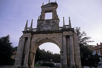 Arco de Fernán Gonzáles - Burgos