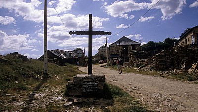 Jakobsweg (Camino Francés): Cruz de Foncebadon - Foncebadón