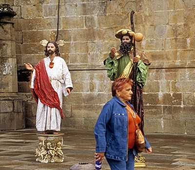 Altstadt: Plaza del Obradoiro – Straßenkünstler (Lebende Statuen) - Santiago de Compostela