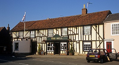 Market Hill: The Bell (Pub) - Clare