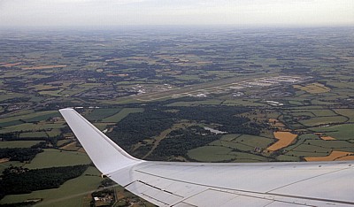 Flug London Stansted - Bremen: Stansted Airport - Essex