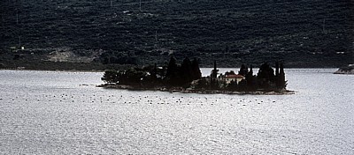 Malostonski zaljev (Kanal Malog Stona, Bucht von Mali Ston): Austernzucht um die Insel Crkvica - Gespanschaft Dubrovnik-Neretva