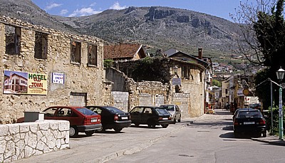 Stari Grad (Altstadt): Kriegsbeschädigte Häuser - Mostar