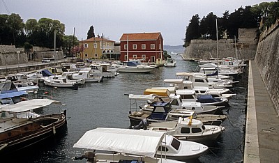 Stari Grad (Altstadt): Hafen Fosa (Foscha) - Zadar