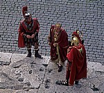 Römer auf der Piazza del Colosseo - Rom