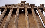 Tempel des Bacchus: Säulenhalle - Baalbek