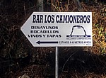 Jakobsweg (Caminho Português): Hinweisschild „Bar Los Camioneros“ bei Valga - Galicia