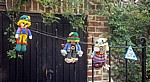 Eisernes Gartentor: Gehäkelte Puppen - Norfolk