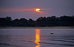 Sonnenuntergang über dem Fluß - Rufiji