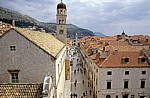Stari Grad (Altstadt): Blick von der Stadtmauer - Stradun (Große Straße) - Dubrovnik